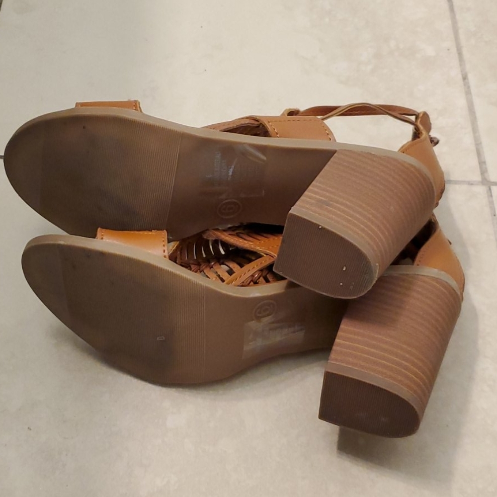 Merona heel - Picture 6 of 6